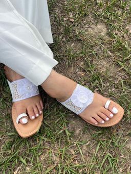 SANDALWALI - Womens Lovena Square Toe Flats