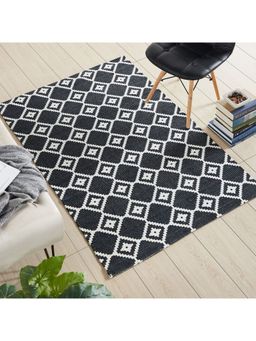 Mona B - Feet Geometric Black Rug (3.5x5.5 Feet)