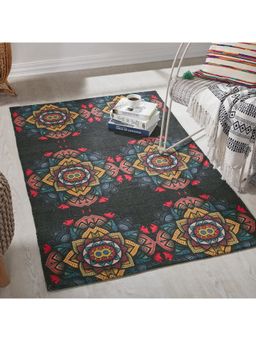 Mona B - Feet Ethnic Multi-Color Rug (3.5x5.5 Feet)