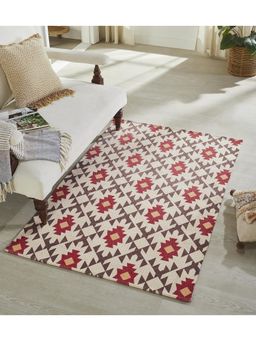 Mona B - Feet Ethnic Multi-Color Rug (3.5x5.5 Feet)