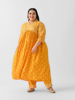 Rustorange - Yellow Floral Printed V Neck Anarkali Kurta with Pant (Set of 2)