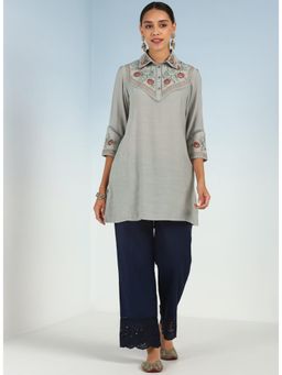 Lakshita - Women Grey Embroidered Classic Collar Tunic