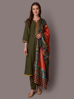 Shree - Women Rayon Olive Solid Kurta Trousers Dupatta (Set Of 3)