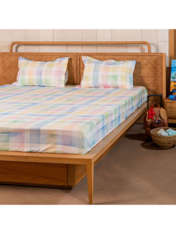 Cutie & Boo - Multi-Color Passport To Dreamland Fitted Sheet with 1 Pillow Cover