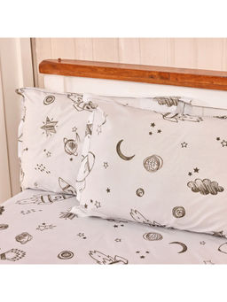 Cutie & Boo - Grey To The Moon And Beyond Bed Sheet with 1 Pillow Cover