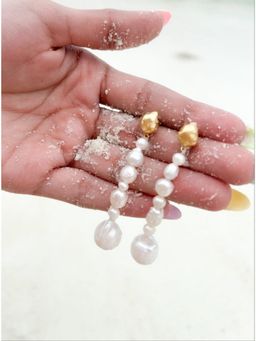 ARVINO - Mishappened Pearl Earrings