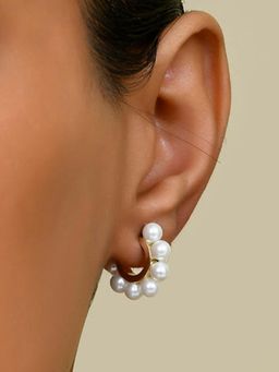 ARVINO - Elysian Pearl Huggies In 92.5 Sterling Silver