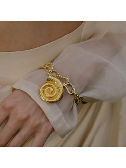 ARVINO - Coral Shell Link Bracelet