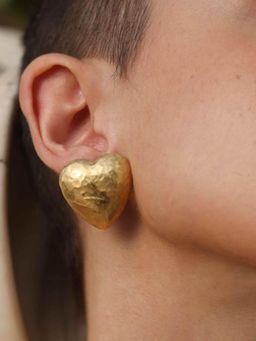 ARVINO - Gilded Concave Heart Studs