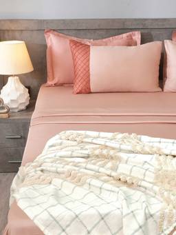 House of Owlet - Chempange Rose Solid Super King Bedsheet With 2 Pillow Covers