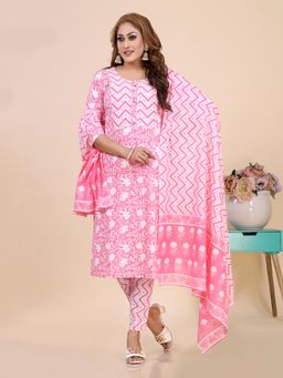 Amchoor - Pink Floral Print Gota Patti Kurta with Pant and Dupatta (Set of 3)