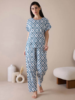 Clovia - Rayon Printed Top and Pyjama Set (3XL)