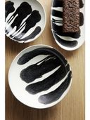 Black color option, Sold out, Currently selected