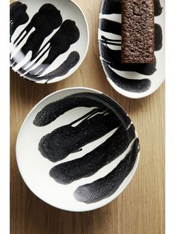H&M - Black Large Terracotta Serving Bowl