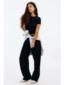 Black color option, Sold out, Currently selected