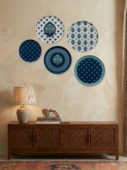 Nestroots - Blue Pottery Inspired Metallic Wall Plates (Pack of 5)