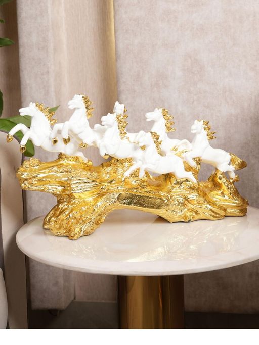 HOME 360 Majestic Seven Horses Figurine
