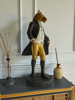 Sun Mun Decors - Royal Horse Figurine