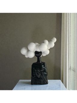 Sun Mun Decors - Bubble Hair Lady Figurine