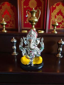 Sun Mun Decors - Silver Chrome Ganesha
