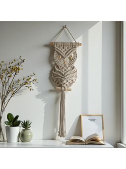 Sun Mun Decors - White Premium Macrame Owl Décor