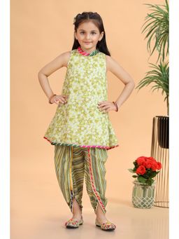 MASTARANG - Girls Green Kurta & Dhoti