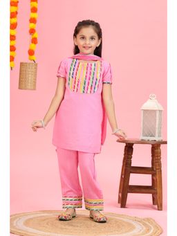 MASTARANG - Girls Pink Kurta & Pant with Dupatta