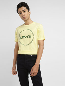 Levi's - Men Yellow Printed Slim Fit T-Shirt