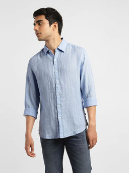 Levi's - Men Blue Stripes Regular Fit Casual Shirt