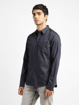 Levi's - Men Navy Blue Self Design Regular Fit Casual Shirt