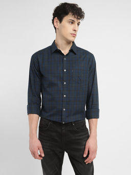 Levi's - Men Blue Checks Regular Fit Casual Shirt