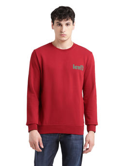 Levi's - Men Maroon Solid Regular Fit Sweatshirt