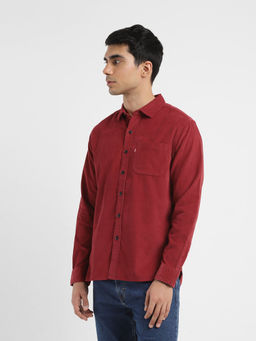 Levi's - Men Maroon Solid Regular Fit Casual Shirt