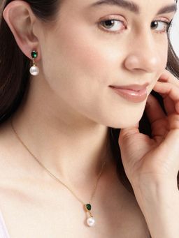 Carlton London - Women 18Kt Gold Plated Green Pear Drop Cz Pearl Necklace Set