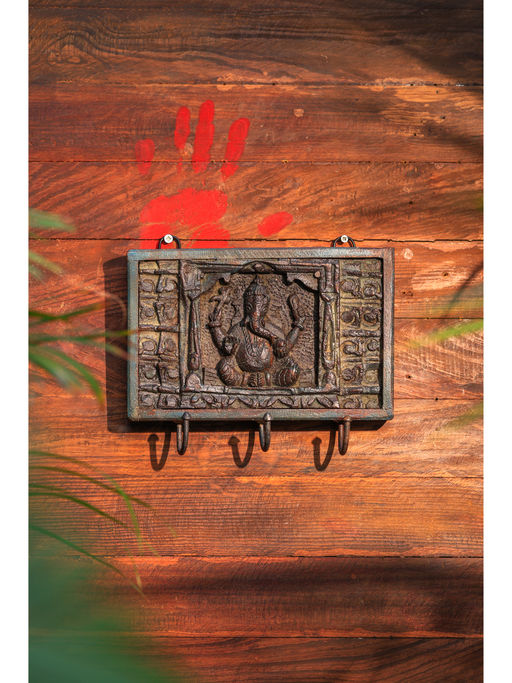 Revive Home Wooden Ganesha Panel With Hooks In Vintage Antique Finish