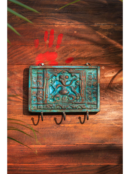 Revive Home Wooden Ganesha Panel With Hooks In Vintage Antique Finish