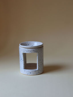 WEAVING HOMES - White Aroma Tea Light Diffuser