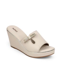 PEPPER - Ivory Fancy Casual Wedges Heels