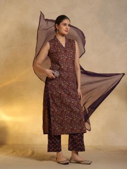 Jaipuri Banno - Purple Sleeveless Kurta with Pant and Dupatta
