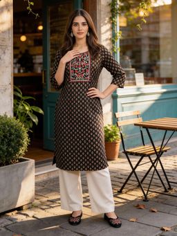 Rangita - Women Black Rayon Embroidered Kurta