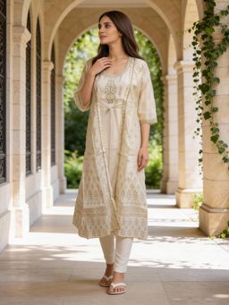 Rangita - Women Cream Chanderi Embroidered Kurta