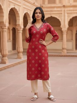 Rangita - Women Red Viscose Rayon Embroidered Kurta