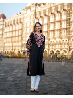 HOUSE OF KARI - Women Black Embroidered Kurta