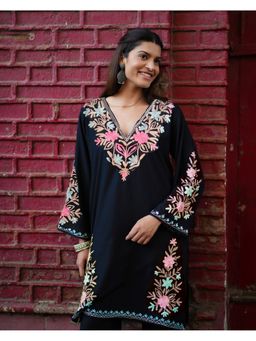 HOUSE OF KARI - Women Black Embroidered Kurta