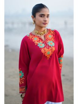 HOUSE OF KARI - Women Maroon Embroidered Kurta