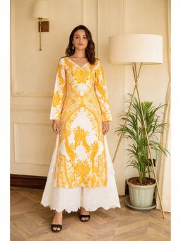 Aarsi - Women White Printed Kurta
