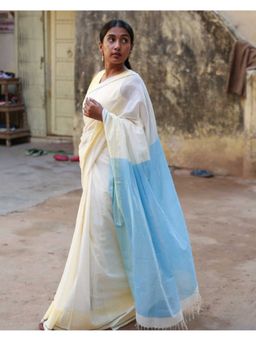 Moora - Women White Cotton Saree with Unstitched Blouse