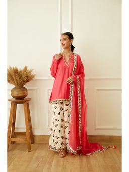 Nikasha - Coral Embroidered Kurta (Set of 3)