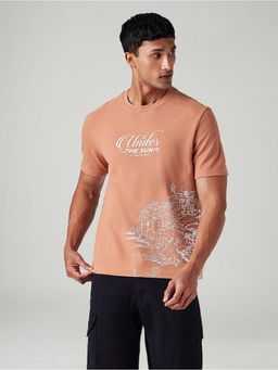 Levi's - Mens Graphic Print Regular Fit T-Shirt - Peach