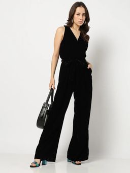 GAP - Women's Solid Slim Fit Jumpsuit with Belt